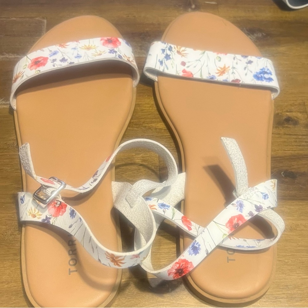 Torrid Floral White Sandals